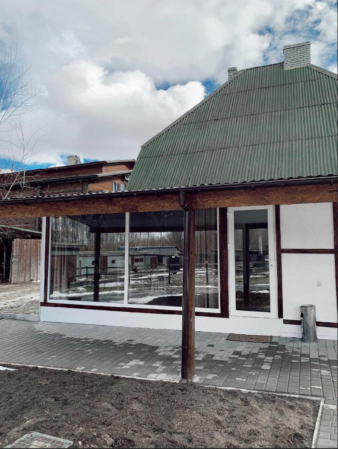 Orlyne Gnizdo Hotel Chernivtsi Ngoại thất bức ảnh
